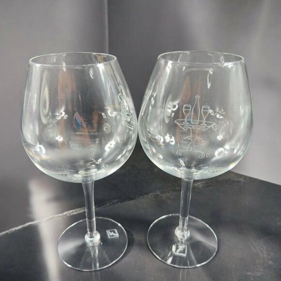 Robert Neubecker Flemings Signature Clear Wine Glasses Cup Etched Barware Set 2 - Picture 1 of 12
